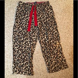 Women’s leopard Capri pajama pants size large
